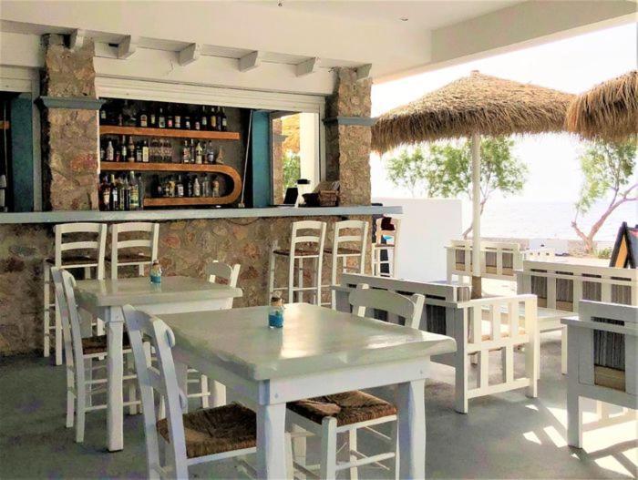 Happy Fish Rooms- Beachfront Perissa  Exteriér fotografie